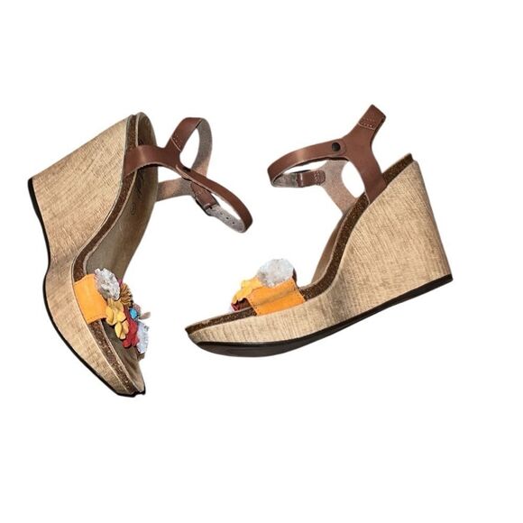 Bio Step  Brown Leather Sandals Casual Bohemian Floral Style Size 9 - Picture 4 of 5